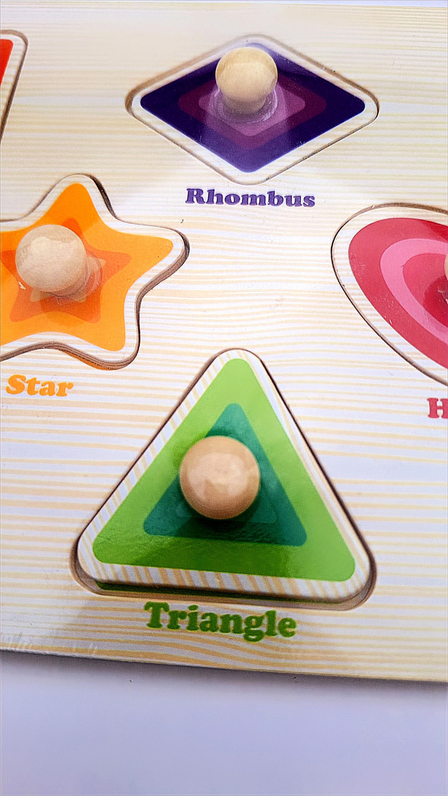 Didáctico de madera con pines - Juguete educativo – Figuras geométricas
