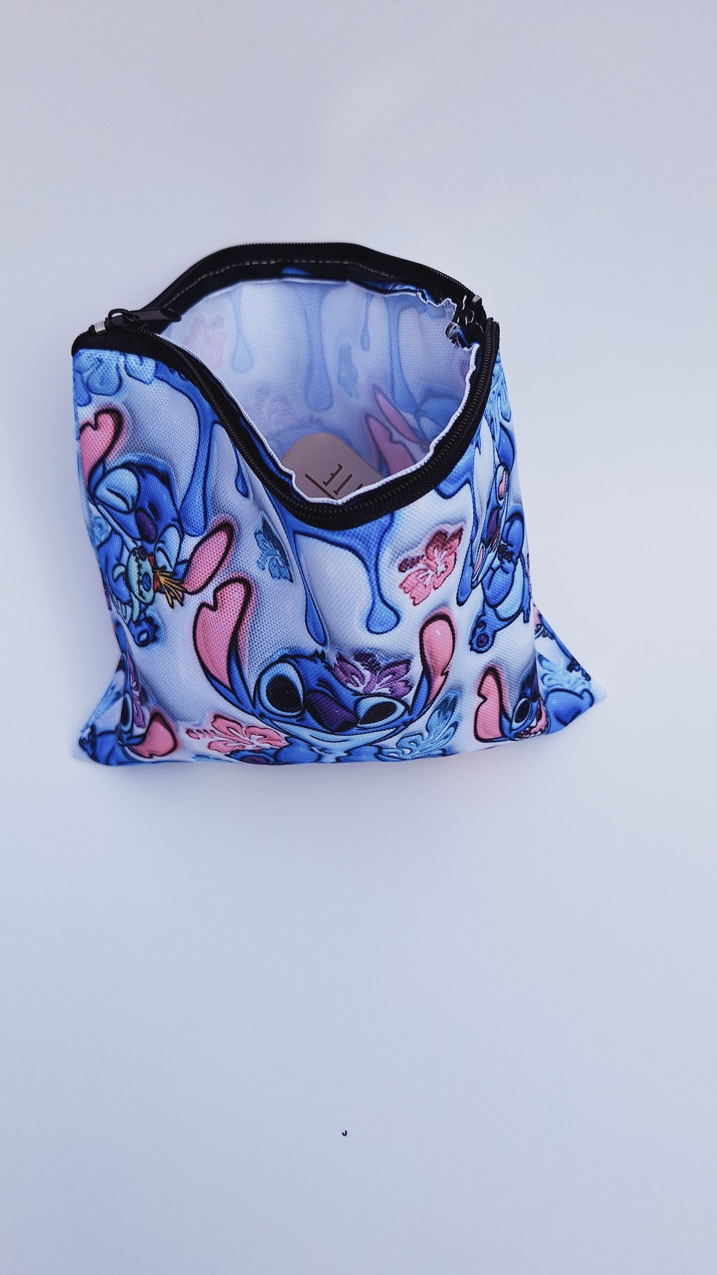 Estuche Multiusos /Bolsa de Maquillaje Stitch
