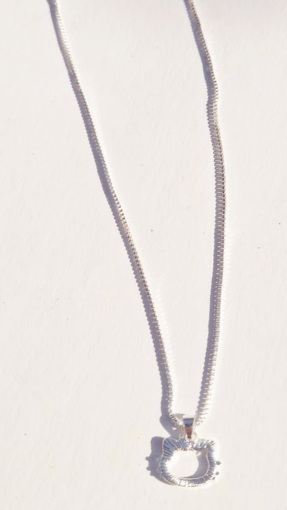 Cadena con adorno de Hello Kitty