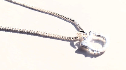 Cadena con adorno de Hello Kitty